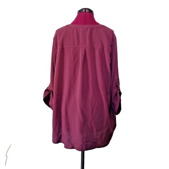 Torrid Harper Blouse Burgundy Womens Size 3 22/24 3X Pockets Tab Sleeves - Picture 2 of 7